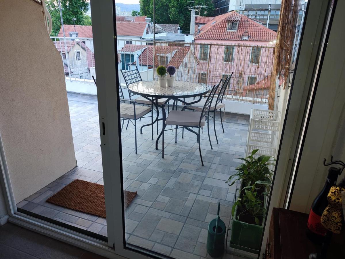 R&E Apartment スプリト エクステリア 写真